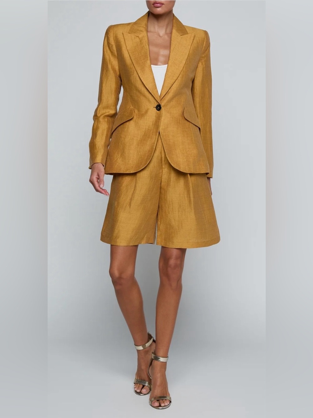 L’ AGENCY set Chamberlain blazer and Doretta Bermuda shorts size 4